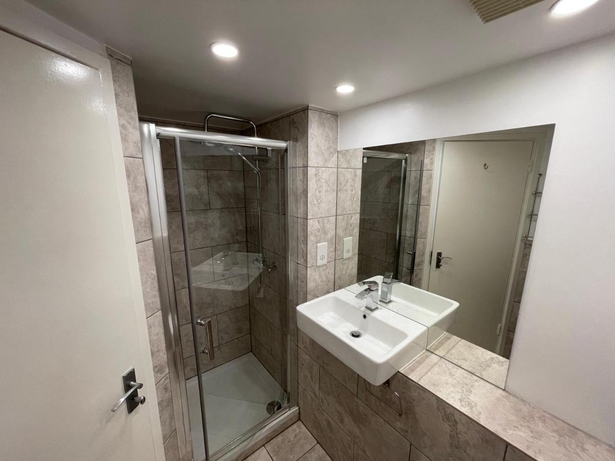 Appartement Tower Bridge King Bed En-suite With Parking & Balcony *