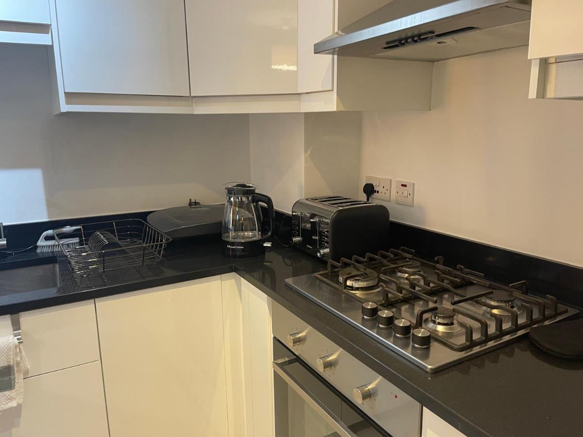 Appartement Tower Bridge King Bed En-suite With Parking & Balcony *