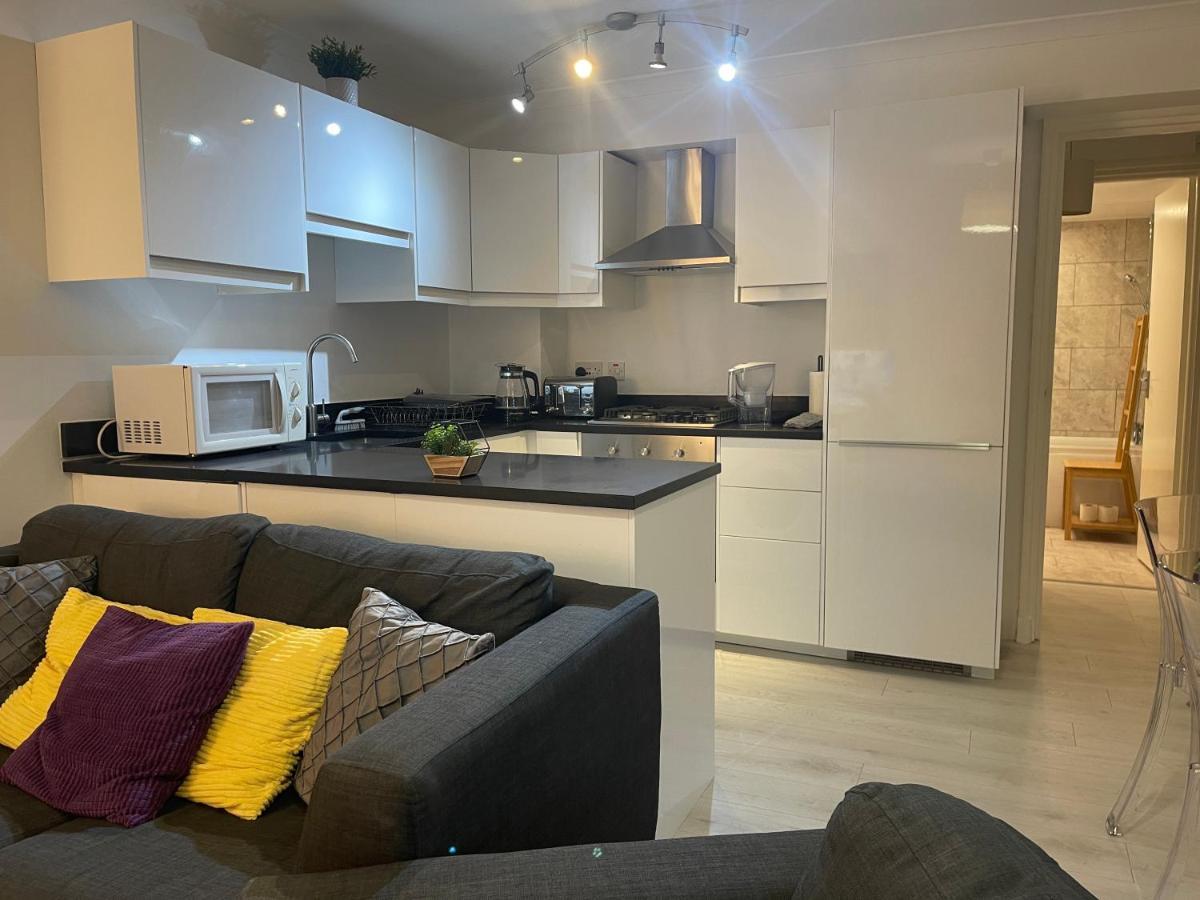 Tower Bridge King Bed En-suite With Parking & Balcony Appartement Londen